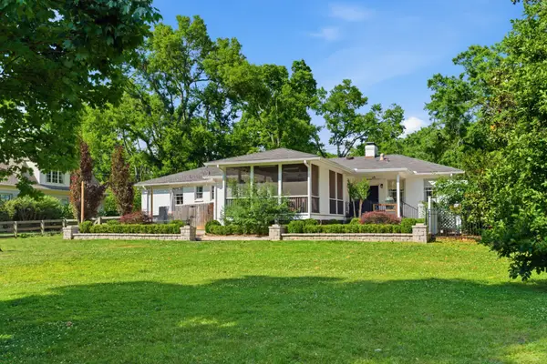2709 Tyne Blvd, Nashville, TN 37215