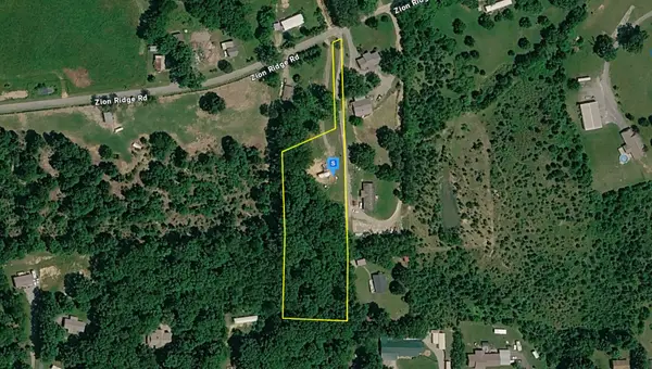 3216 Zion Ridge Rd, Loudon, TN 37774