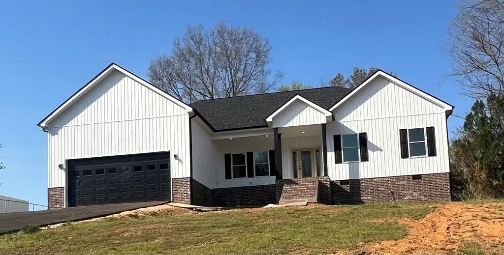 1322 E Blythe St, Paris, TN 38242 - #1