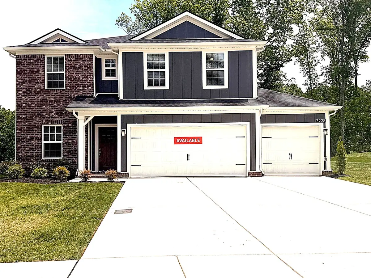 7247 Fairlawn Dr, Fairview, TN 37062 - #1