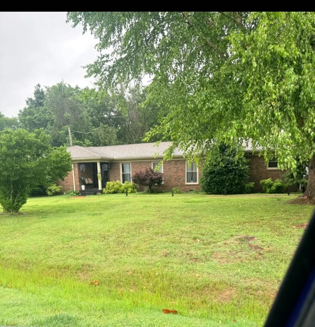 216 Bartonwood Dr, Lebanon, TN 37087 - #1