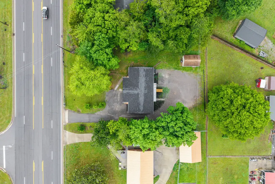 606 Dover Rd, Clarksville, TN 37042 - #2