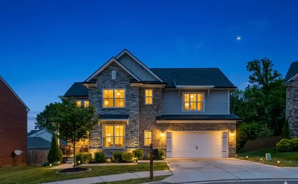 7905 Silver Oak Ct, Mount Juliet, TN 37122