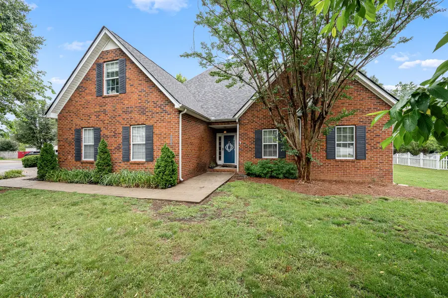 3342 Meadowhill Dr, Murfreesboro, TN 37130 - #2