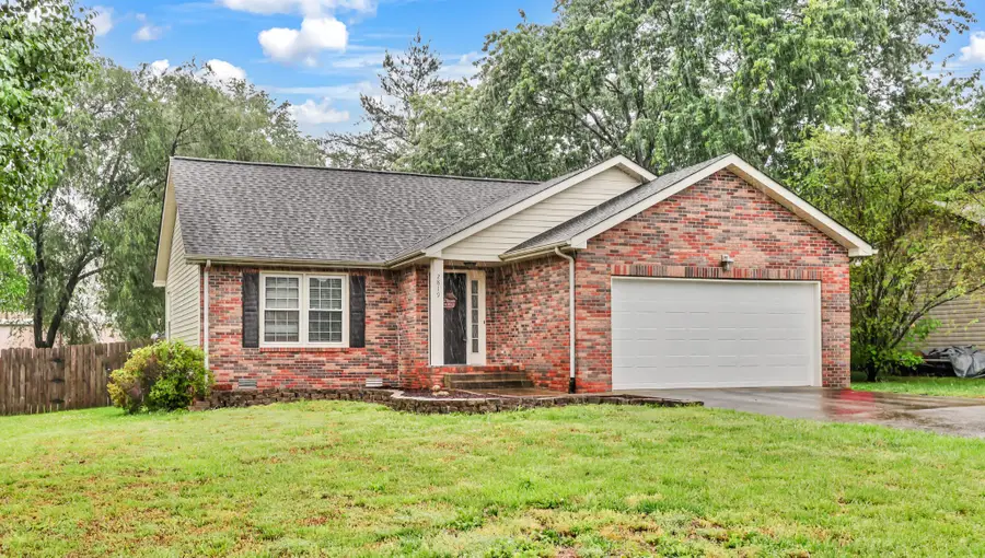 2819 Fenton Ct, Clarksville, TN 37040 - #2