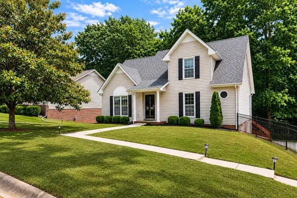 755 Cloud Dr, Clarksville, TN 37043