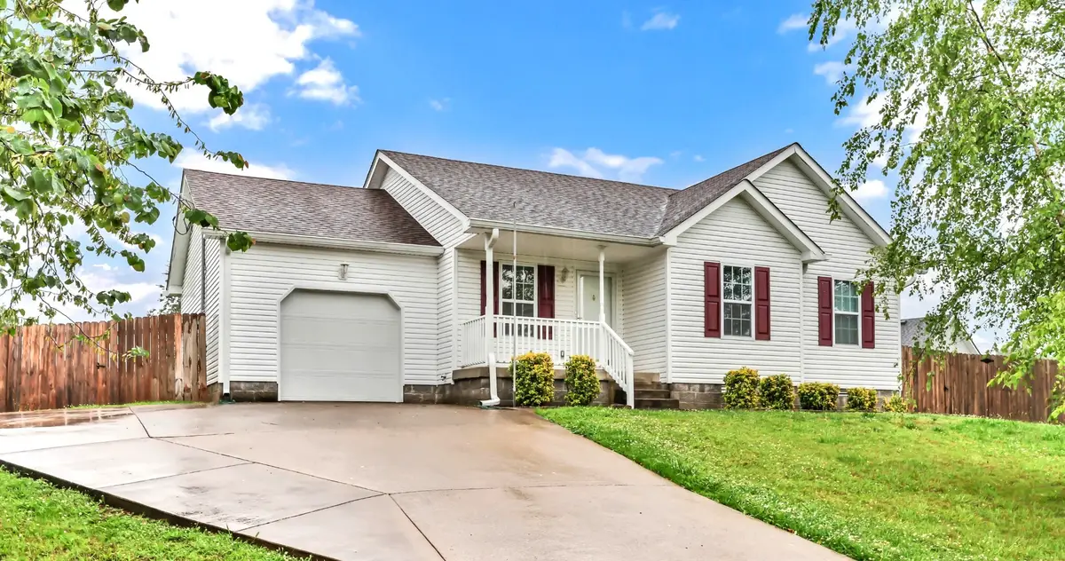 1228 Kendall Dr, Clarksville, TN 37042 - #1