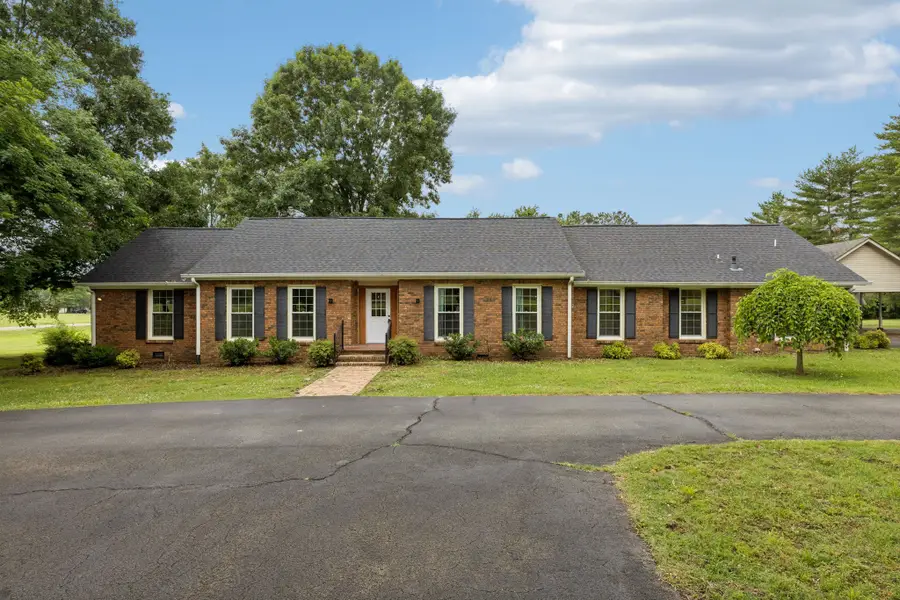 1701 Logan Dr, Columbia, TN 38401 - #2