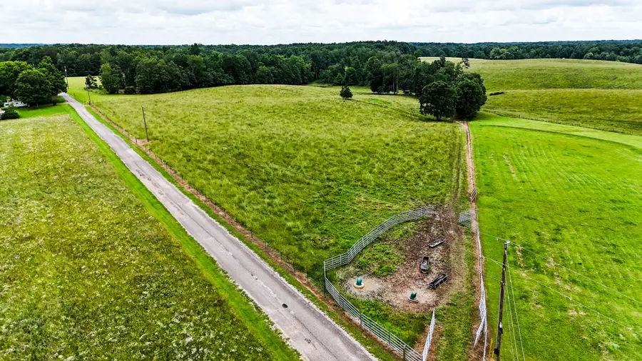 1198 David Patterson Rd, Lutts, TN 38471 - #2