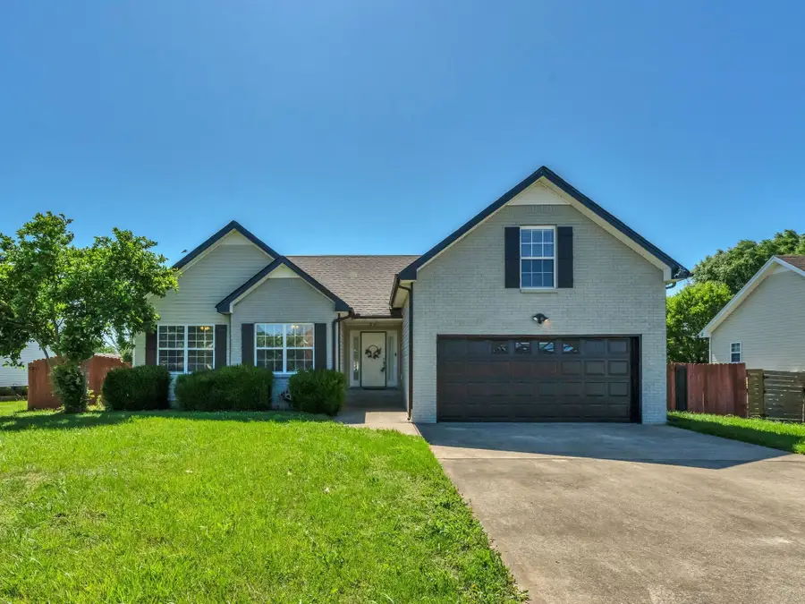 3825 Roscommon Way, Clarksville, TN 37040 - #2