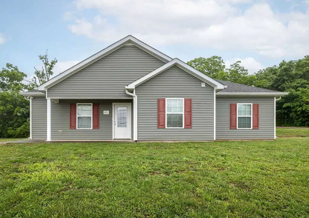 821 Verona Ave, Lewisburg, TN 37091 - #1