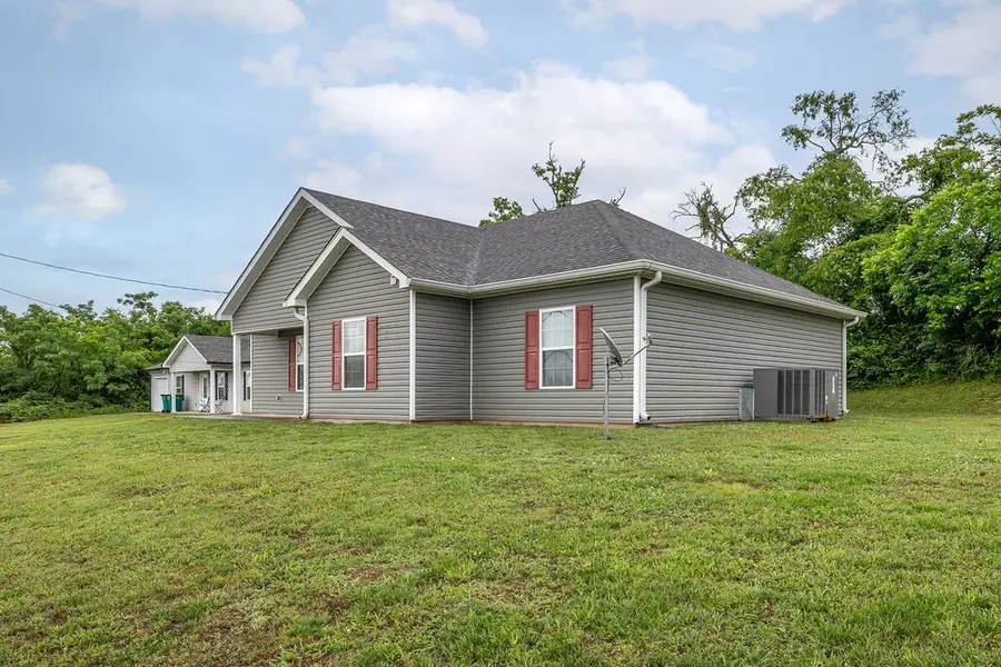 821 Verona Ave, Lewisburg, TN 37091 - #2