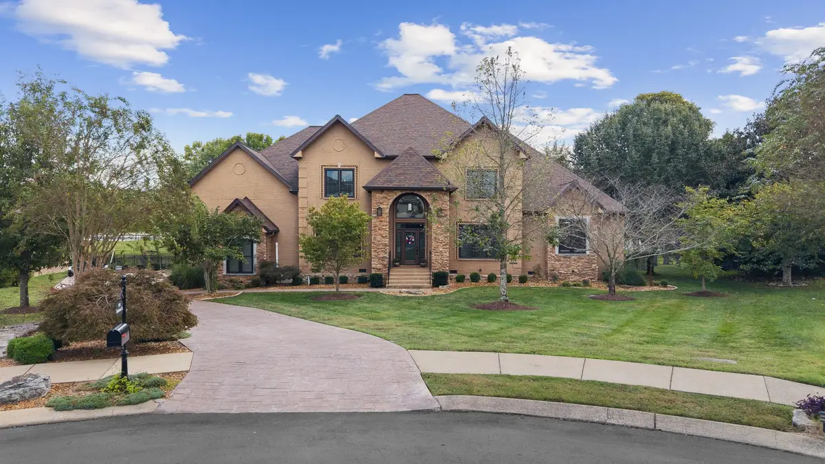 824 Stonebrook Dr, Lebanon, TN 37087 - #1