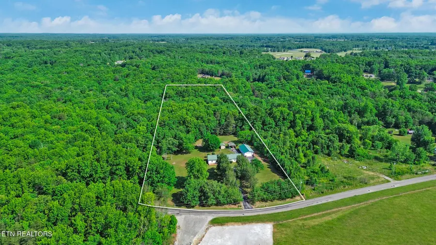 502 Rector Rd, Crossville, TN 38571 - #2
