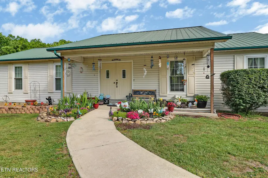 502 Rector Rd, Crossville, TN 38571 - #3