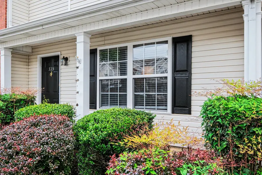335 Arapaho Dr, Murfreesboro, TN 37128 - #2