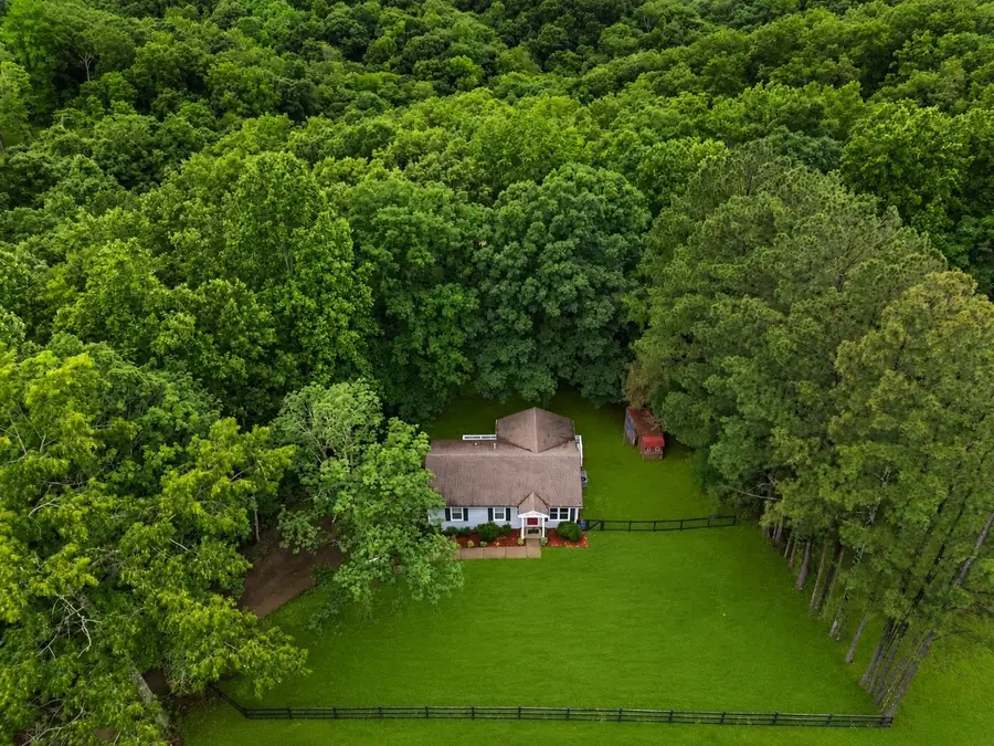 1101 Valley View Rd, Ashland City, TN 37015 - #3