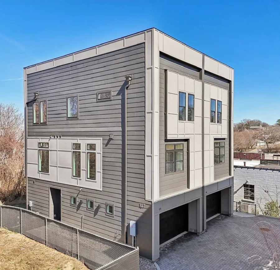 107 E 9th St #C5, Columbia, TN 38401 - #2