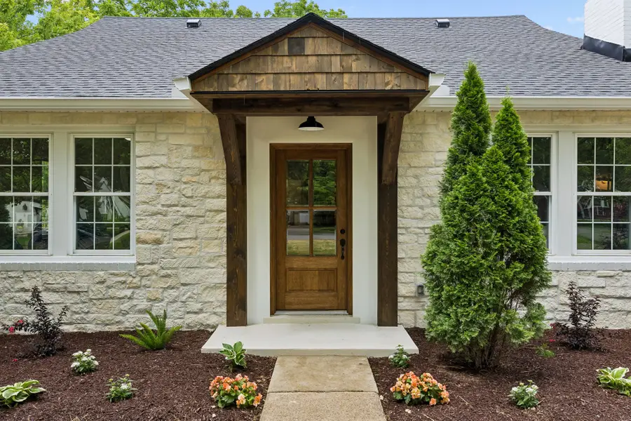 918 Sutton Hill Rd, Nashville, TN 37204 - #3