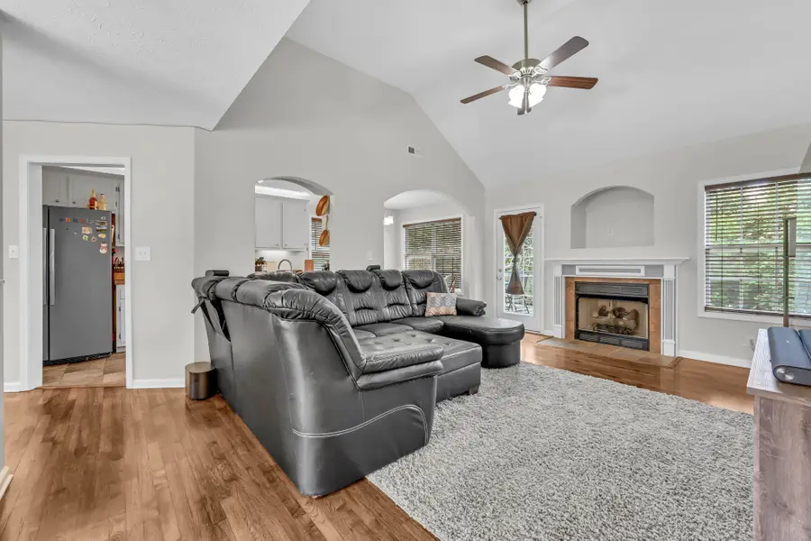 1349 Mutual Dr, Clarksville, TN 37042 - #2