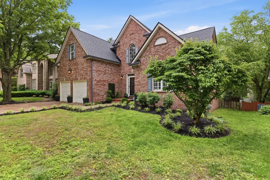 421 Galloway Dr, Franklin, TN 37064 - #2