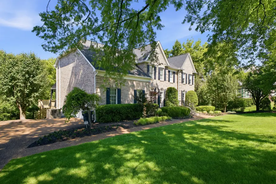 9023 Fallswood Ln, Brentwood, TN 37027 - #2