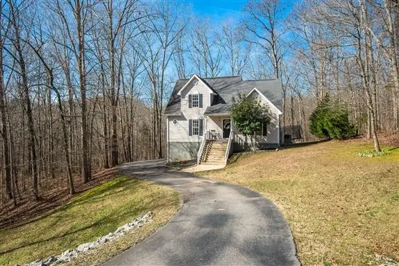 546 Lauren Park Dr, Burns, TN 37029