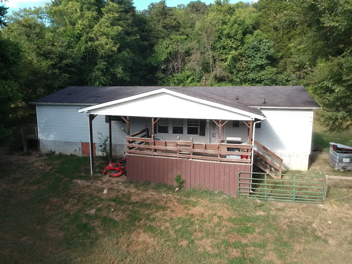 225 Opossum Hollow Rd, Watertown, TN 37184 - #1