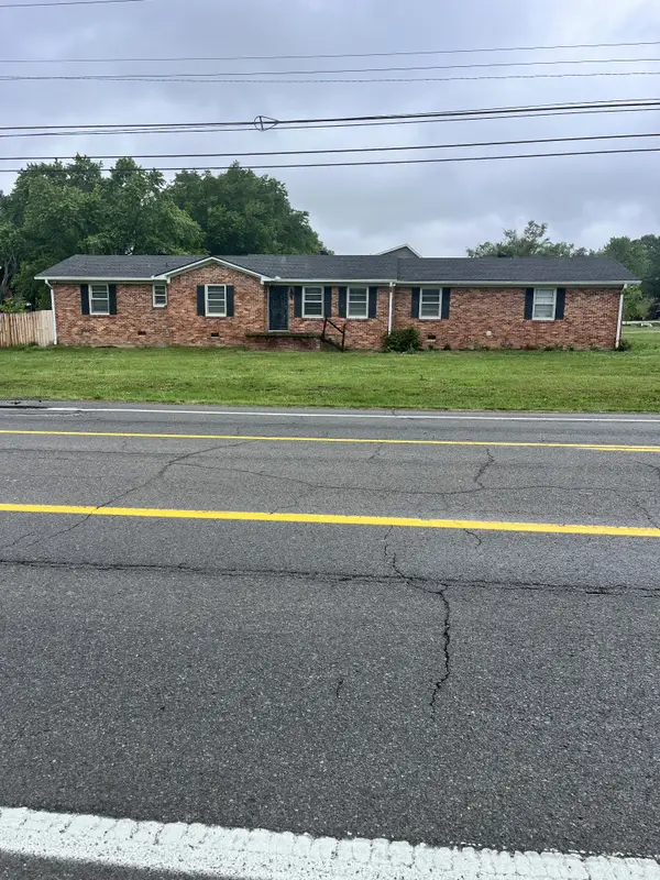 102 Gwen Ave, Gallatin, TN 37066