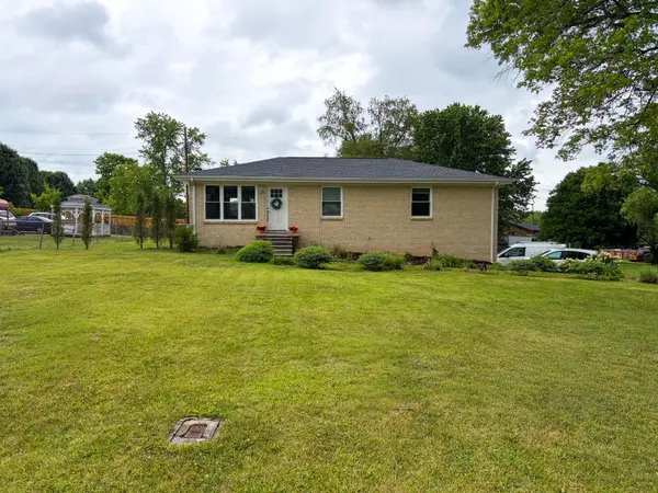 21 Larkspur Ave, Lebanon, TN 37090