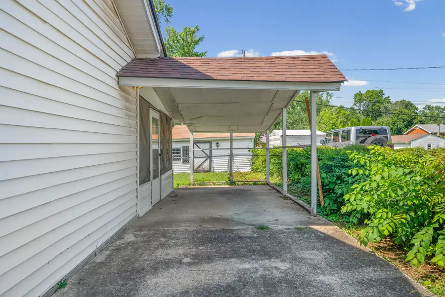 19 Gino Dr, Clarksville, TN 37042 - #3
