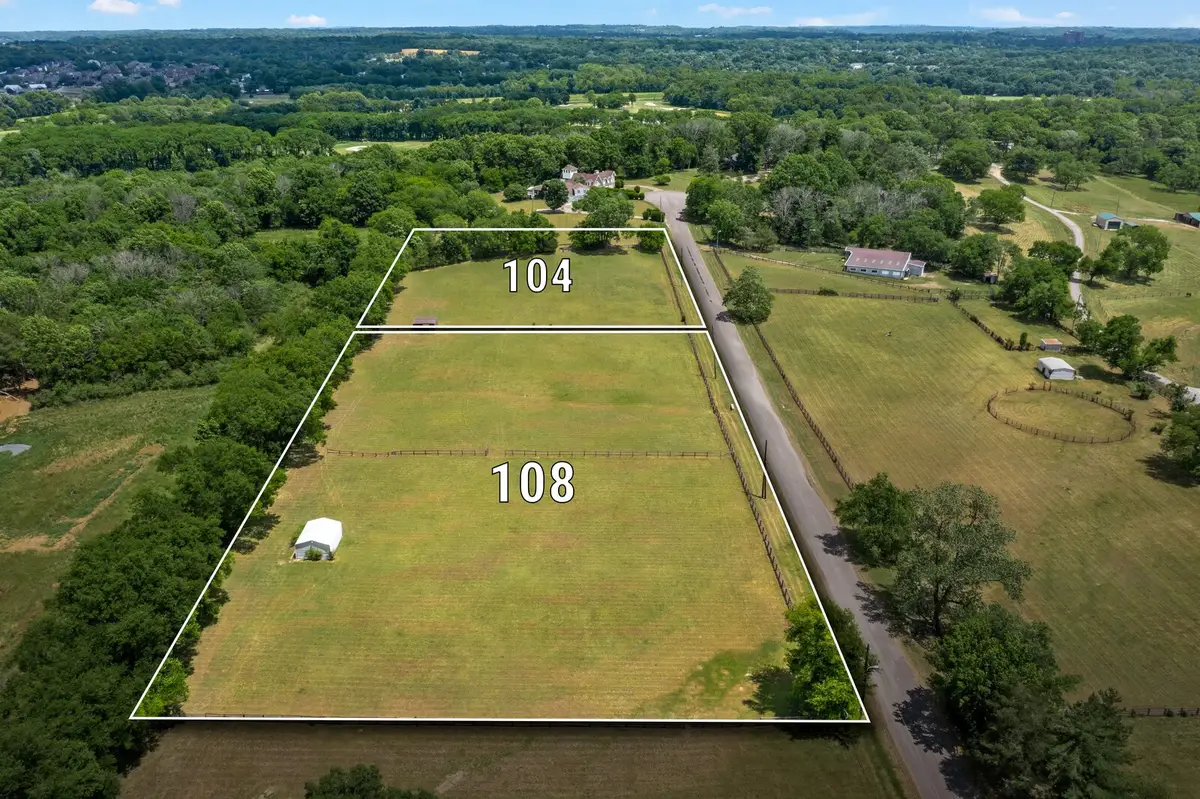 108 Pineywood Acres Dr, Madison, TN 37115 - #1