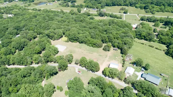 879 Holt Hollow Road, Prospect, TN 38477