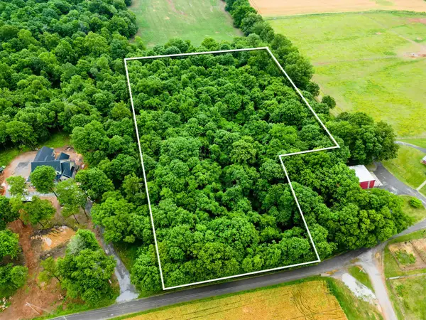 4 J Bourne Rd, Adams, TN 37010