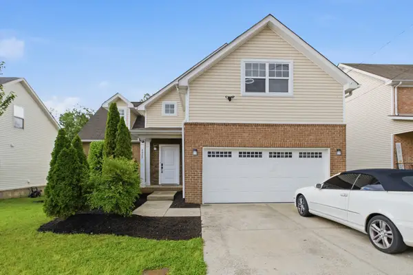 4925 Secretariat Dr, Antioch, TN 37013