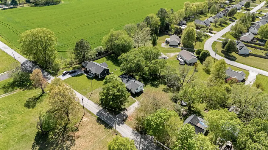 119 Oak Hill Dr, Portland, TN 37148 - #2