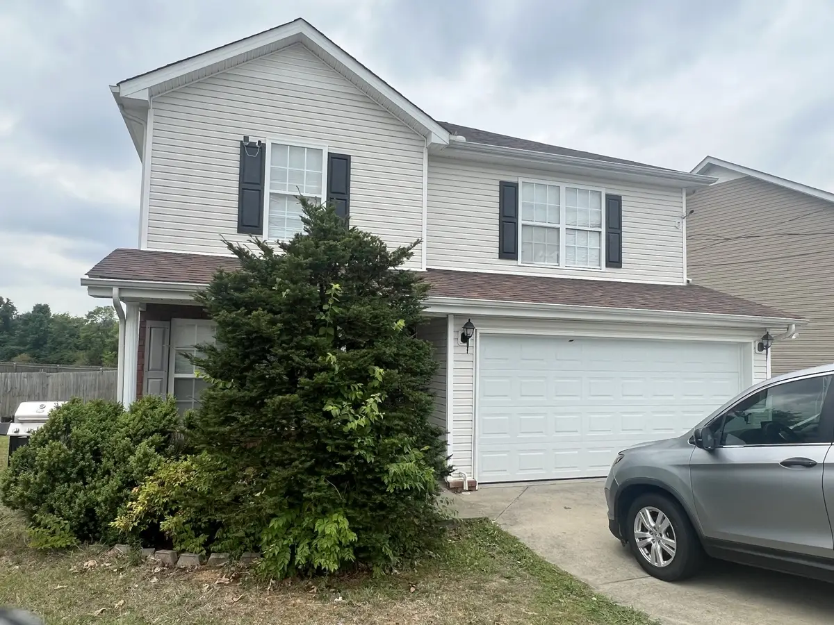 905 Harvest Grove Dr, Antioch, TN 37013 - #1