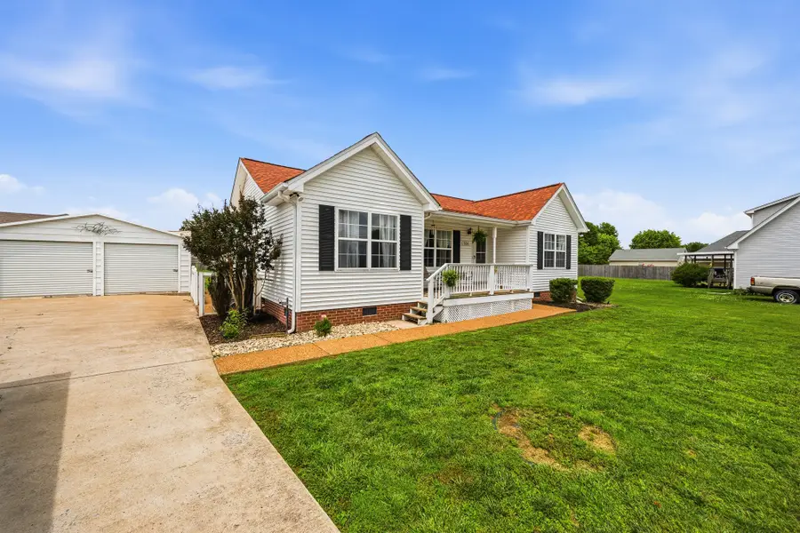 604 Portland Blvd, Portland, TN 37148 - #3