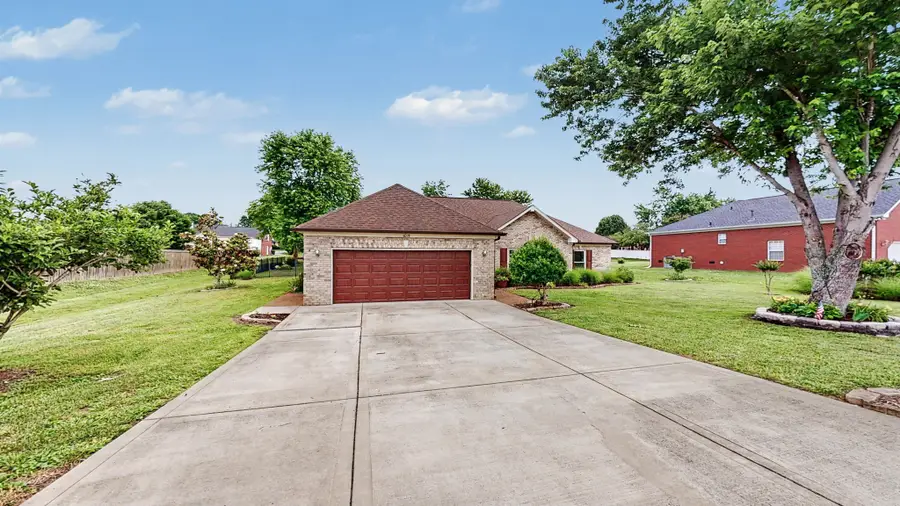 1015 Rutherford Way E, Hendersonville, TN 37075 - #3