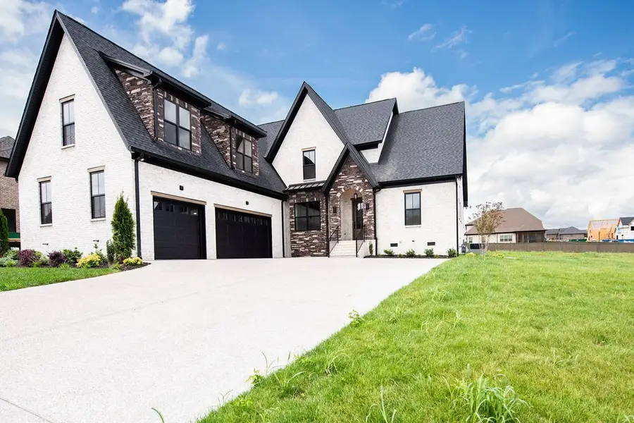 875 Harrisburg Ln, Mount Juliet, TN 37122 - #2