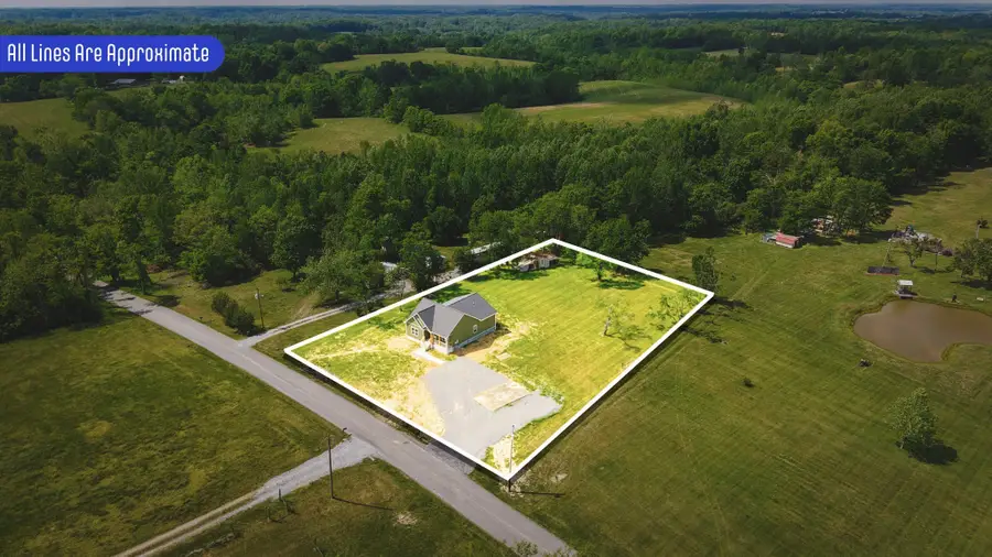 181 Rock House Hollow Rd, Bethpage, TN 37022 - #2