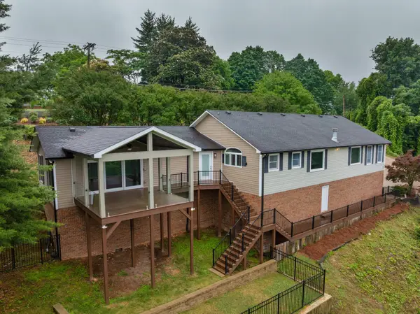 661 S Crest Road, Chattanooga, TN 37404