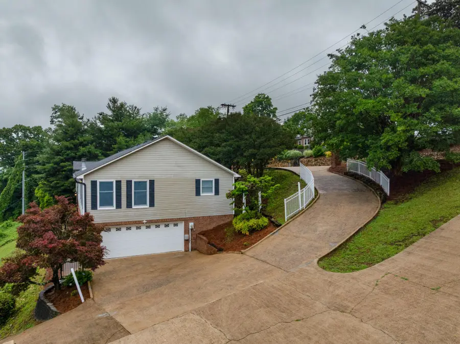 661 S Crest Road, Chattanooga, TN 37404 - #3