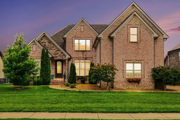 2972 Stewart Campbell Pt, Spring Hill, TN 37174