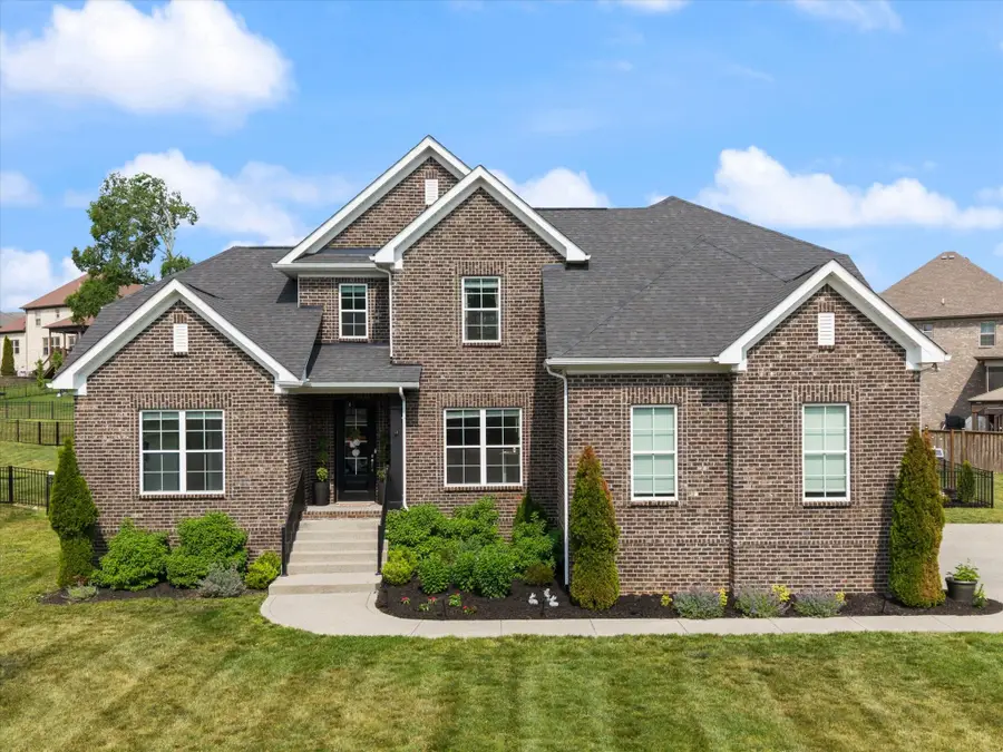 289 Crooked Creek Ln, Hendersonville, TN 37075 - #2