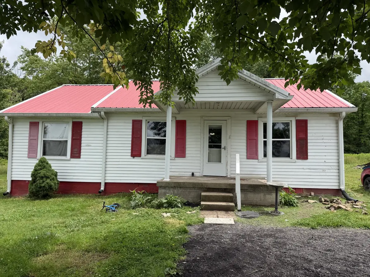 1320 Smiley Troutt Rd, Westmoreland, TN 37186 - #1