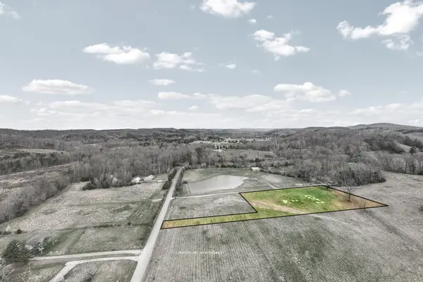 2 N Nopone Valley Rd, Decatur, TN 37322