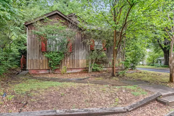 689 Tanglewood St, Memphis, TN 38104