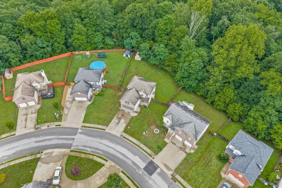 1905 Jackie Lorraine Dr, Clarksville, TN 37042 - #2