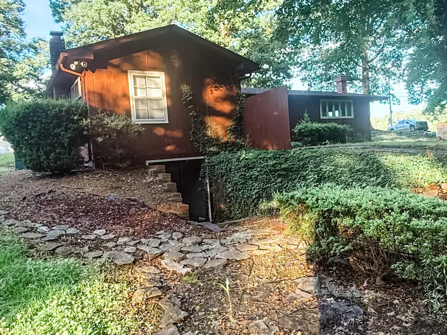 1692 Gratton Rd, Clarksville, TN 37043 - #2